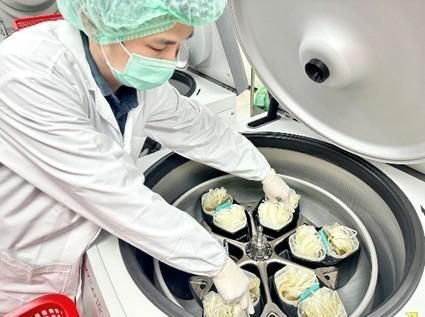 ผลิตส่วนประกอบโลหิต (Blood Component Production)